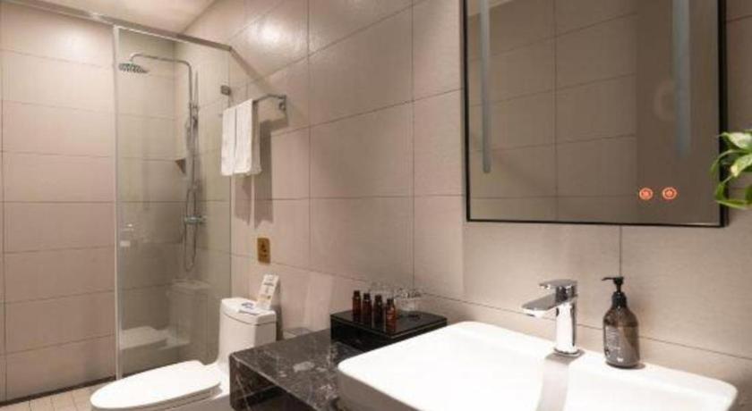 Home Inn Kunming Baita Road Exterior foto